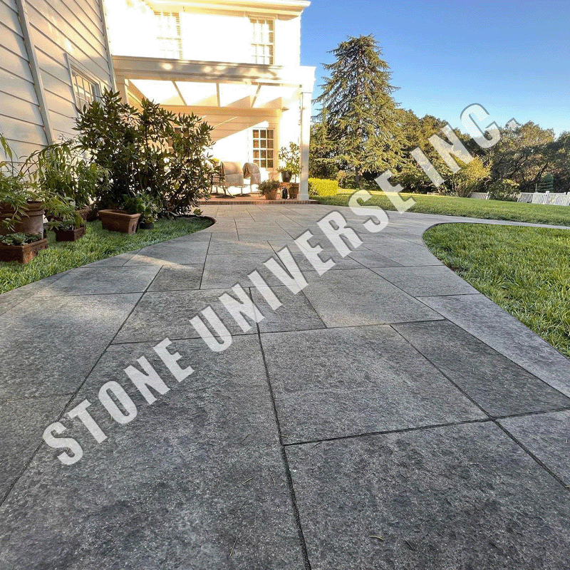 Paver Jumbo Pattern Basalt (West)